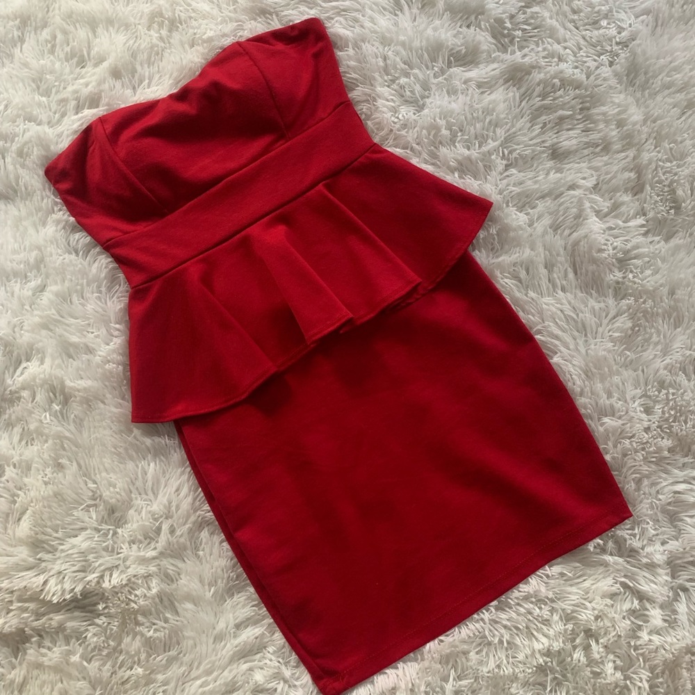 SOLD‼️ Red Dress